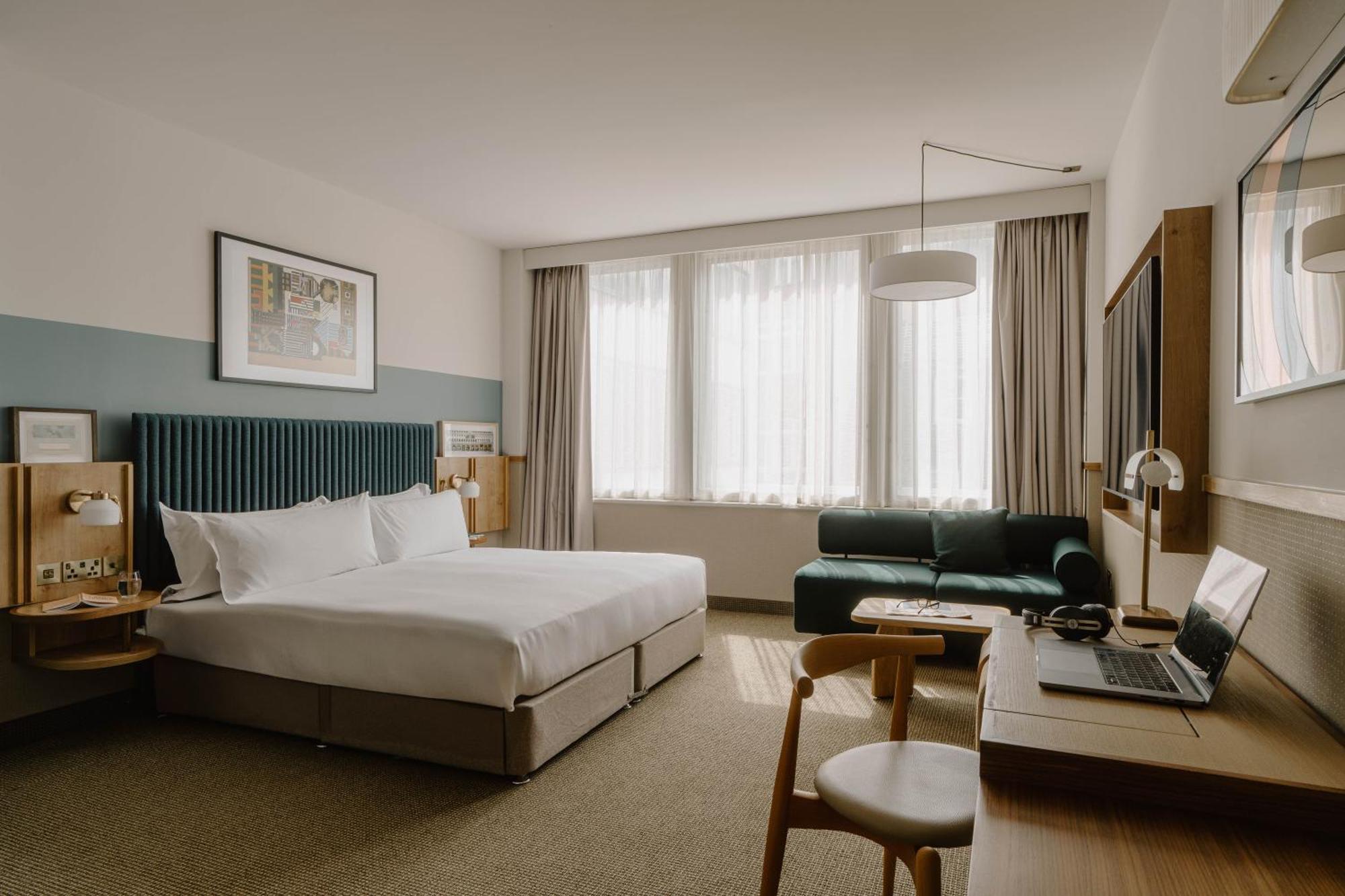 Отель Club Quarters St Paul's, 4*